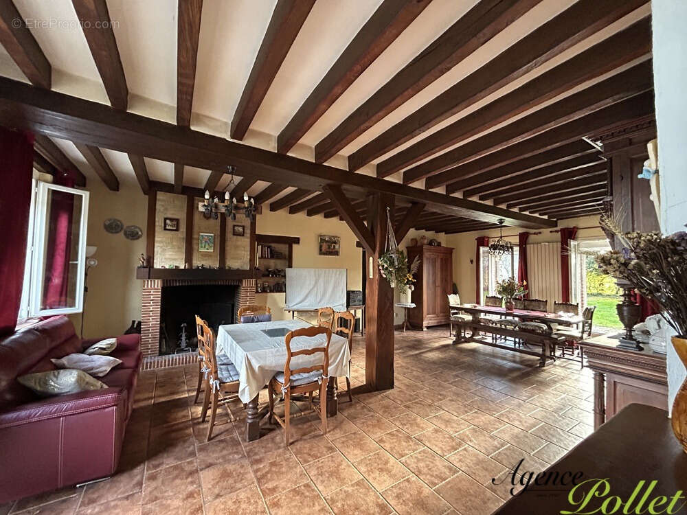Maison à POILLY-LEZ-GIEN