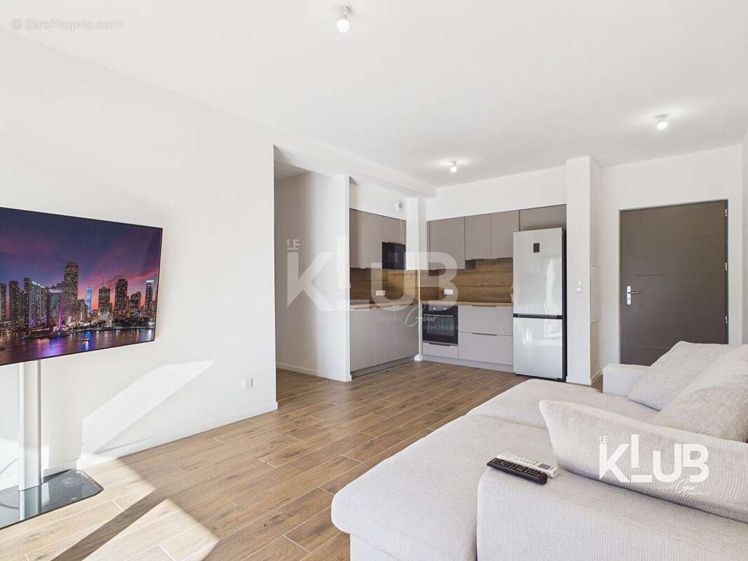 À vendre : Appartement  3 pièces  lumineux  Bastia Sud - photo 2