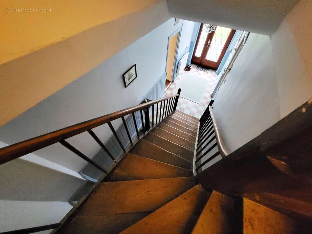 Maison à LA CHAPELLE