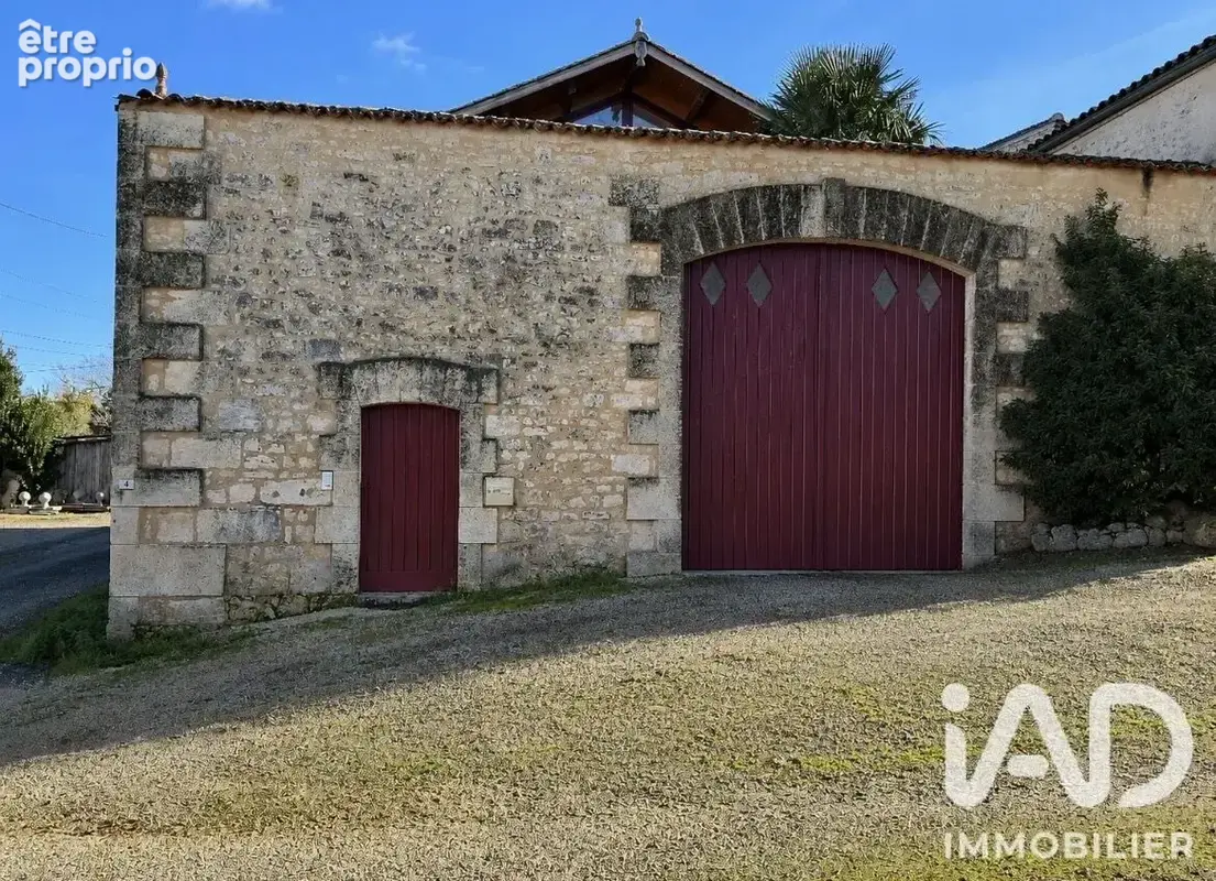 Photo 1 - Maison à CHAZELLES