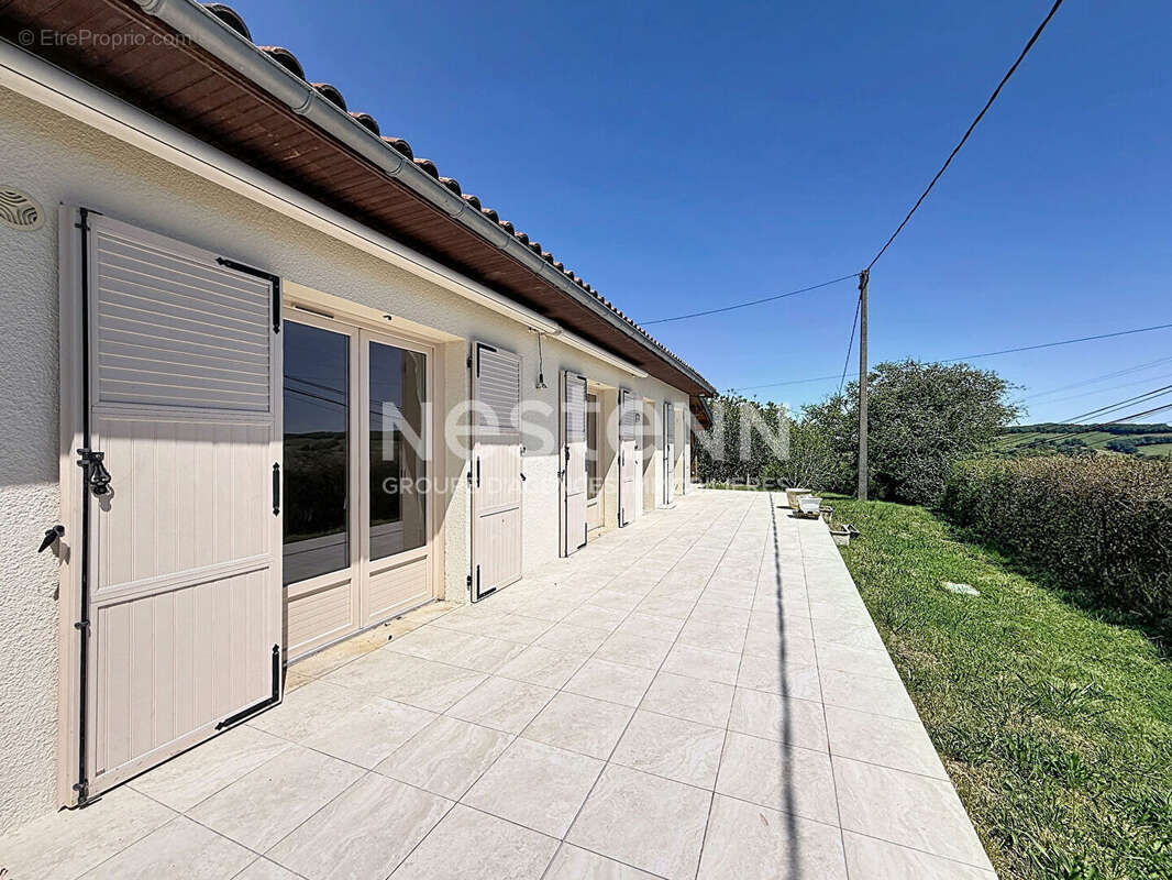 Maison à CASTILLON-MASSAS