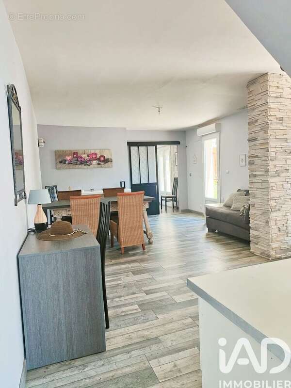 Photo 4 - Maison à ROUJAN