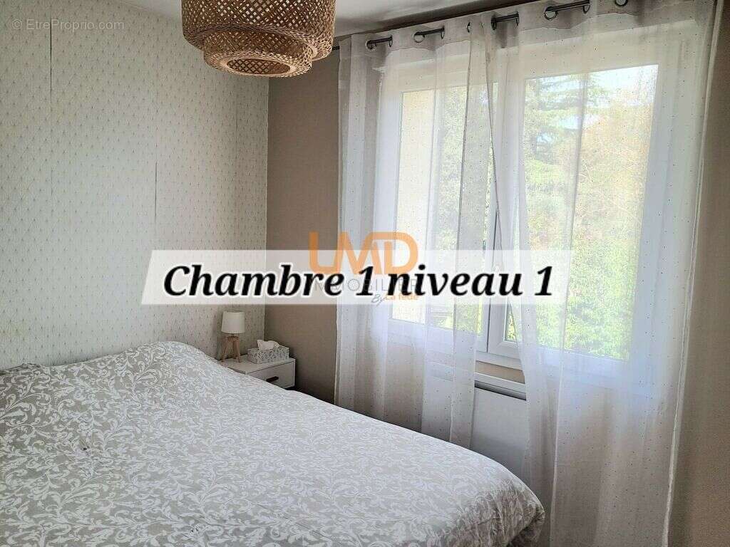 Maison à VEZENOBRES