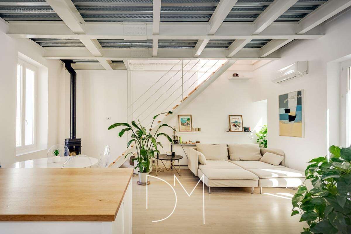 Appartement à MARSEILLE-8E