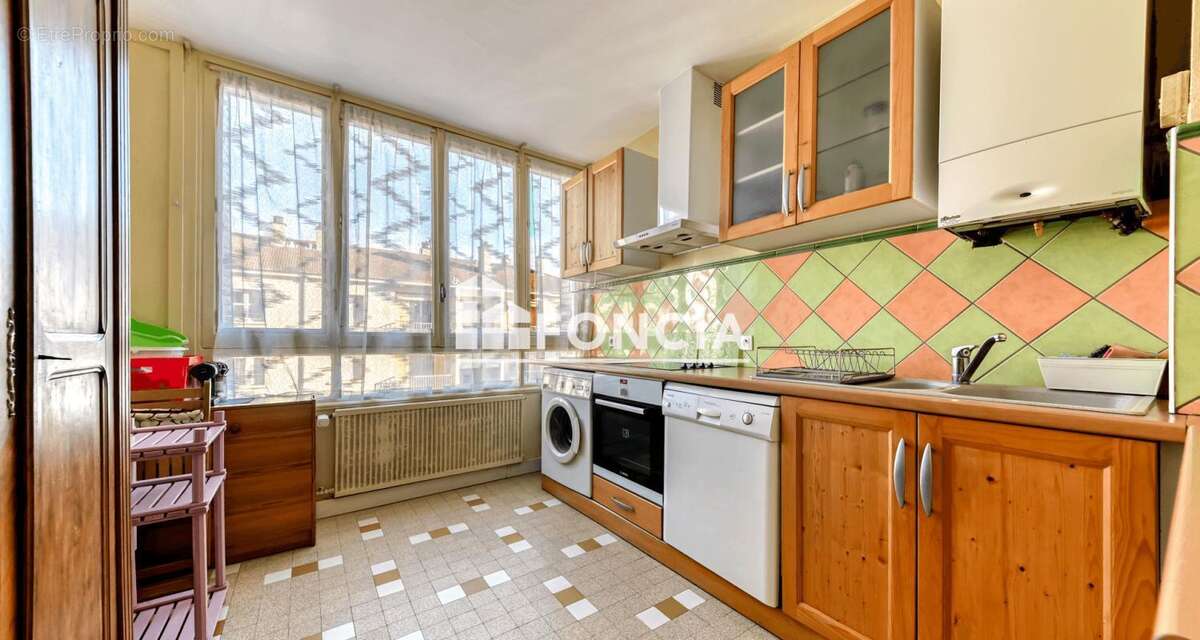 Appartement à LYON-3E
