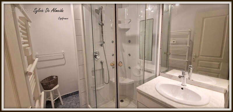 Maison à PONT-DE-VAUX