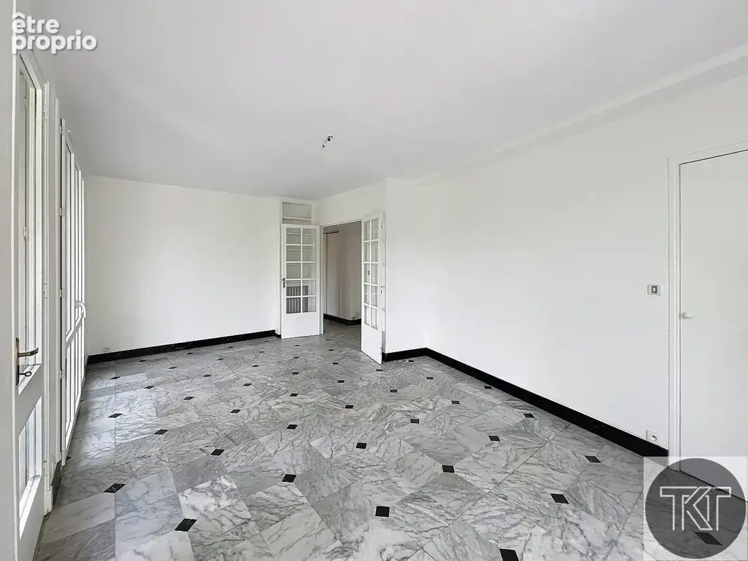 T4 de 84 m²  3 chambres  13 m² de balcon  vue sur jardin - photo 2