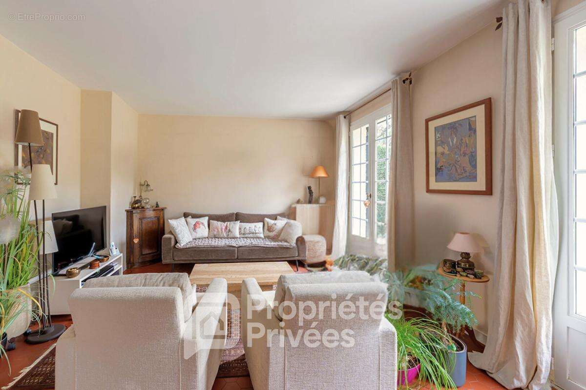 Maison à LIMOURS