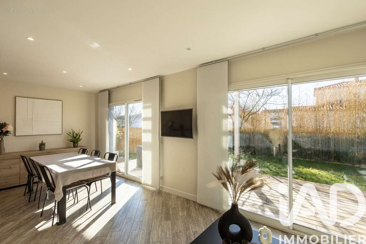 Photo 3 - Maison à FONTVIEILLE