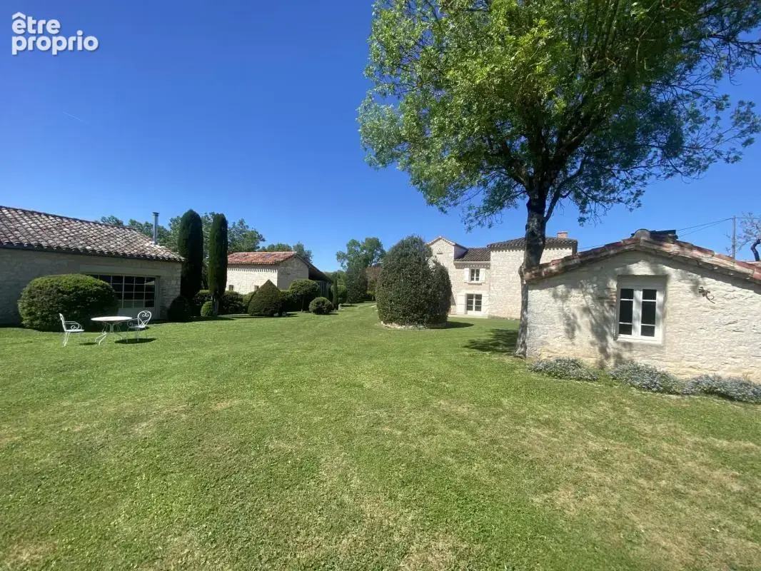 Propriété d ´Exception - photo 20