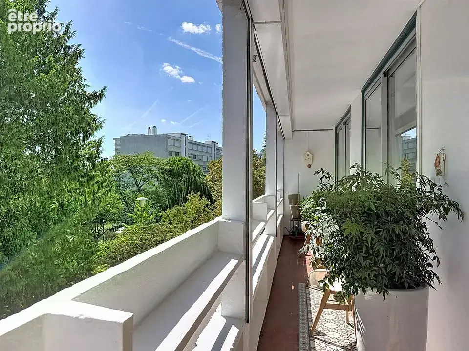 Beau T3 avec balcon et garage fermé - photo 2