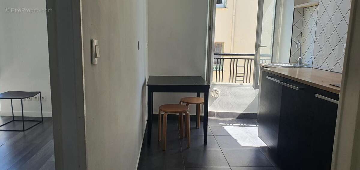 Appartement à MARSEILLE-3E
