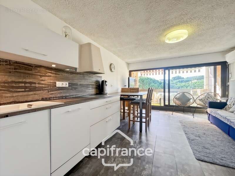 Appartement à BORMES-LES-MIMOSAS