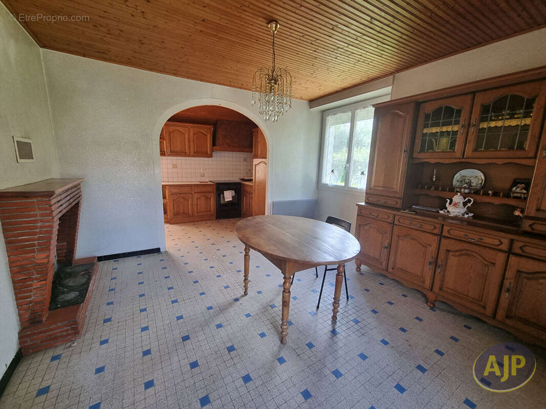 Maison à PAULX