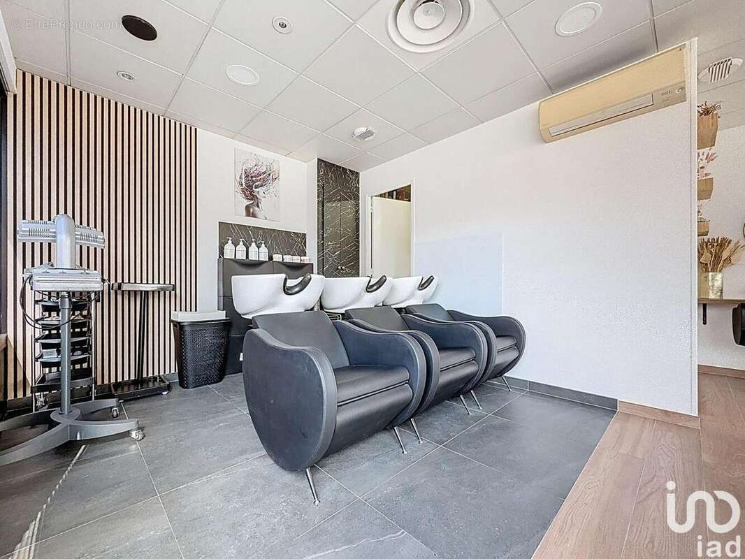 Photo 6 - Commerce à NOZAY