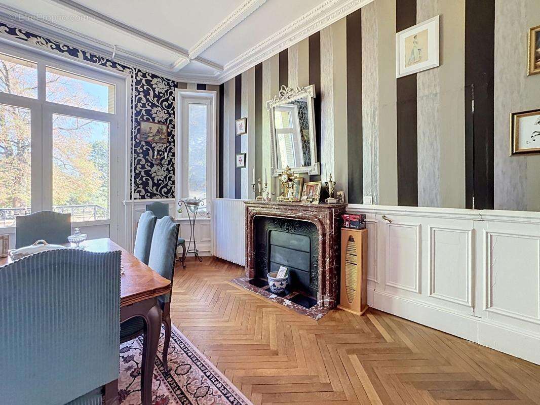 Maison à CULAN