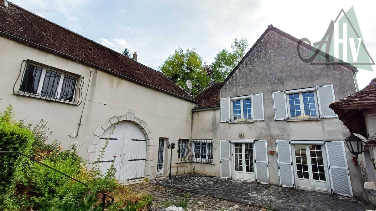 Maison à DONNEMARIE-DONTILLY