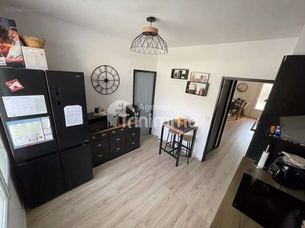 Maison à MORIERES-LES-AVIGNON