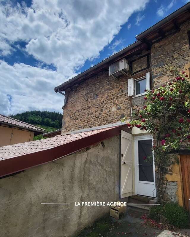 Maison à SAINT-CLEMENT-SUR-VALSONNE
