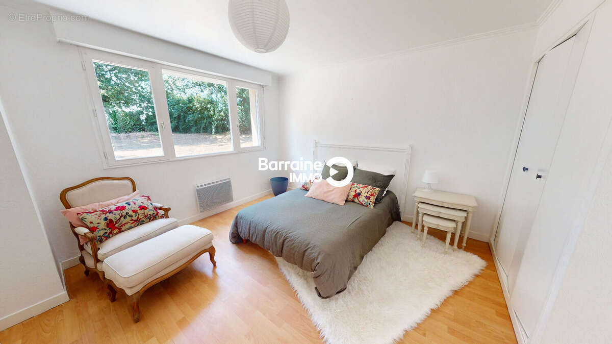 A vendre ploudaniel maison 5 chambres jardin dependances - photo 12