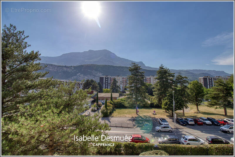 Appartement à ECHIROLLES