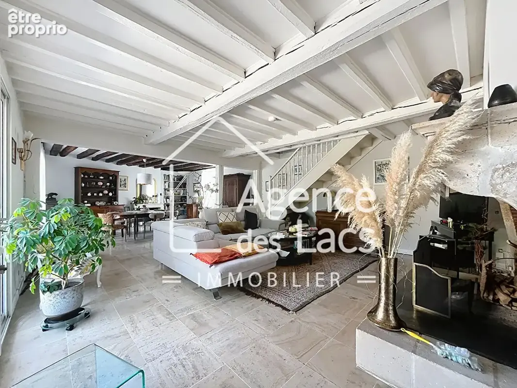 Maison de caractère, 177 m², 3 chambres avec jardin clos et garage - photo 3