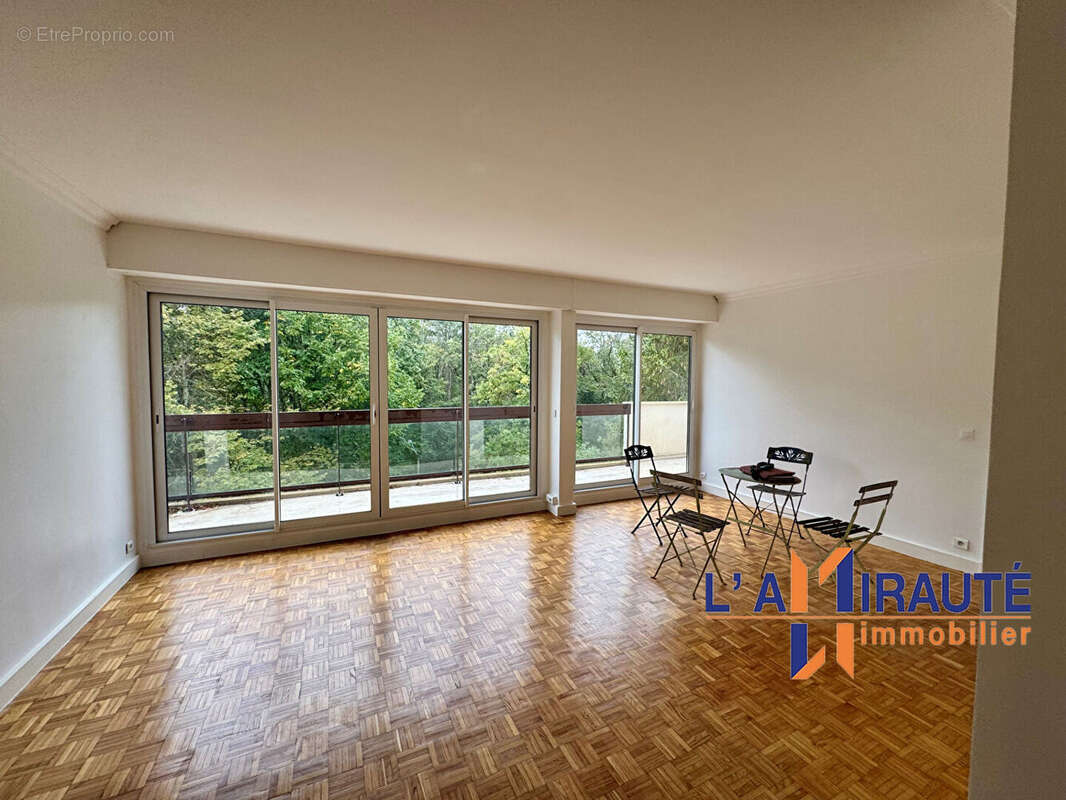 Appartement à MAISONS-LAFFITTE