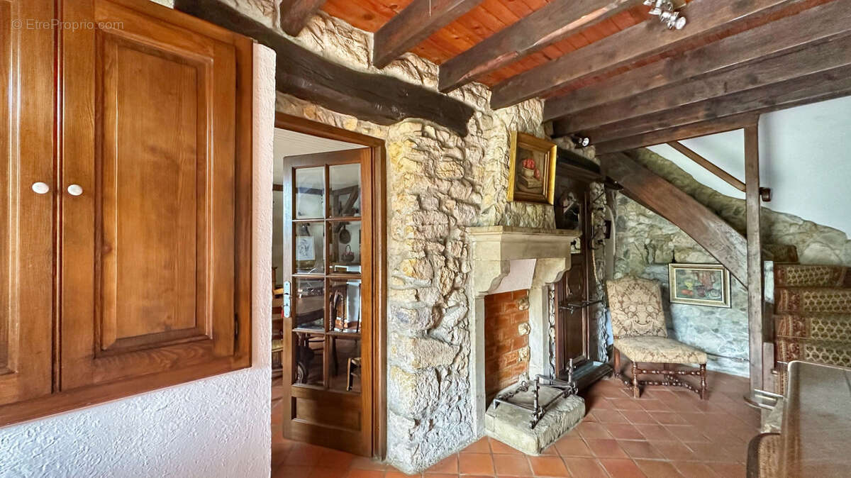 Maison à SAINT-AUPRE