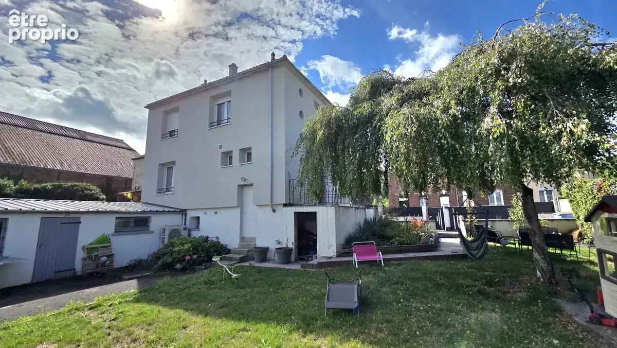 Ravissante maison rénovée située dans un secteur à la fois calme et proche du centre ville d’Hirson - photo 3