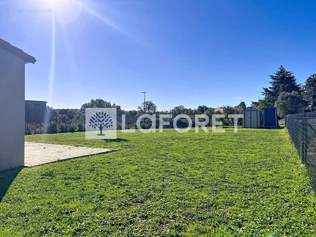 Maison à SAINT-LOUP-LAMAIRE