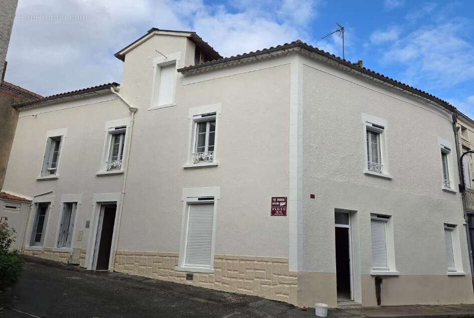 Appartement à SAINTE-FLORENCE