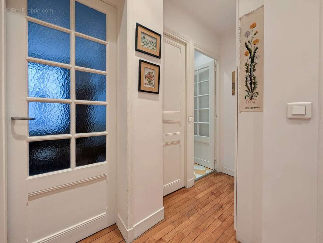 Appartement à PARIS-20E