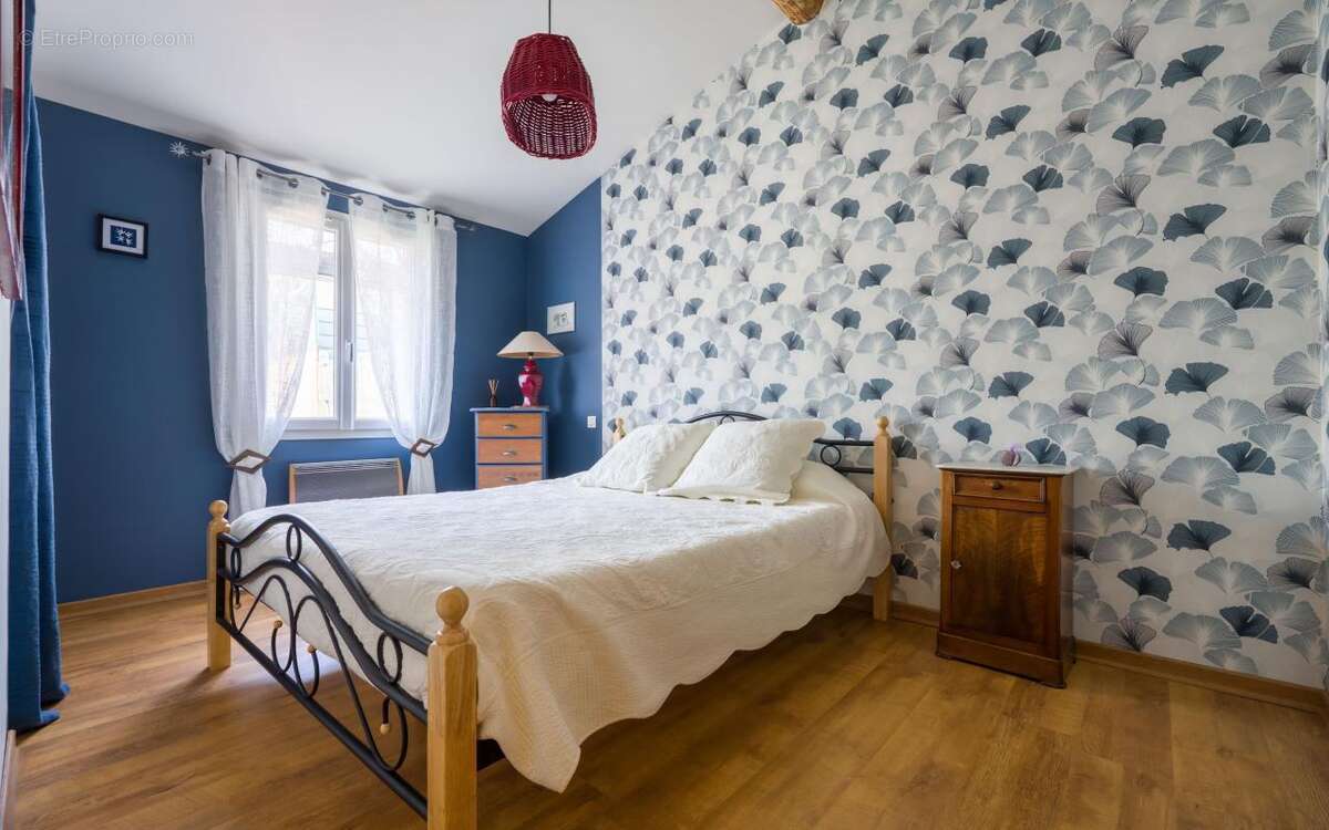 Maison à SAINTE-TULLE