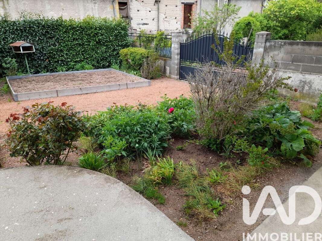 Maison 73 m² à Urbise  - photo 2