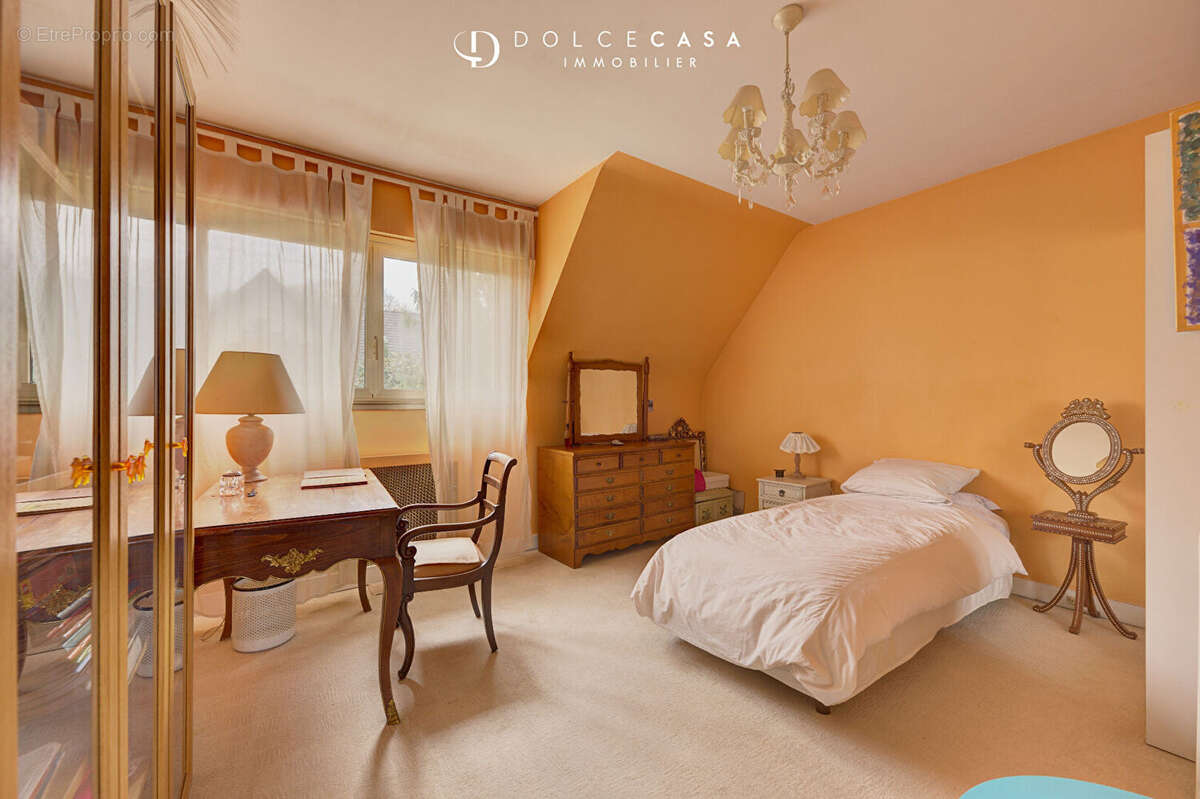 Maison à BRY-SUR-MARNE