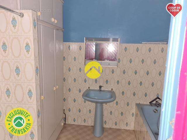 Appartement à PEYRAT-LE-CHATEAU