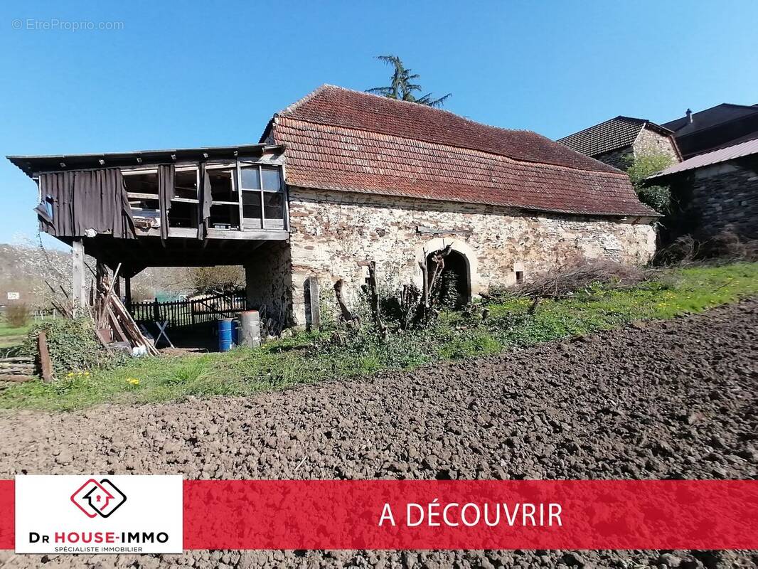 Maison à GAGNAC-SUR-CERE