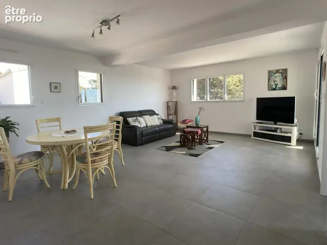 Villa contemporaine avec piscine - emplacement privilégié ! - photo 5