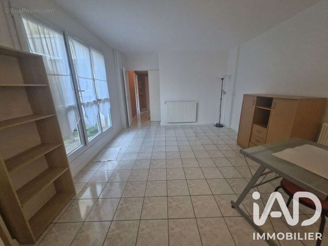 Photo 3 - Appartement à CERGY