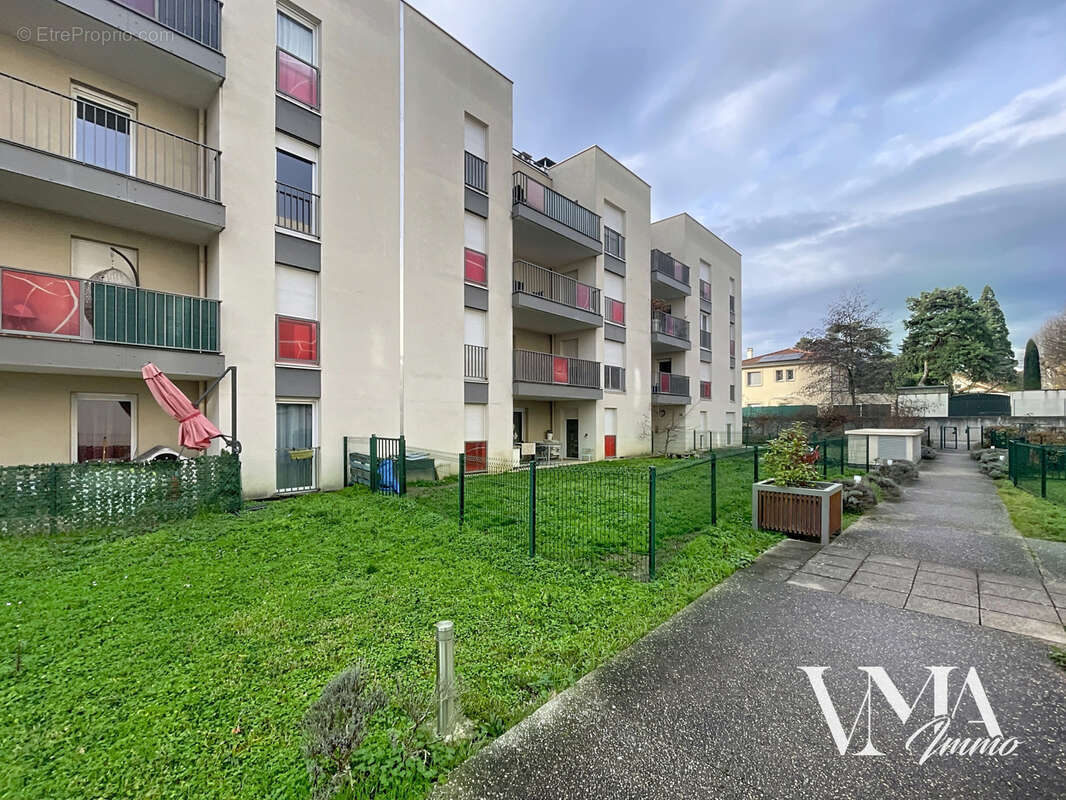 Appartement à CHAMPAGNE-AU-MONT-D'OR