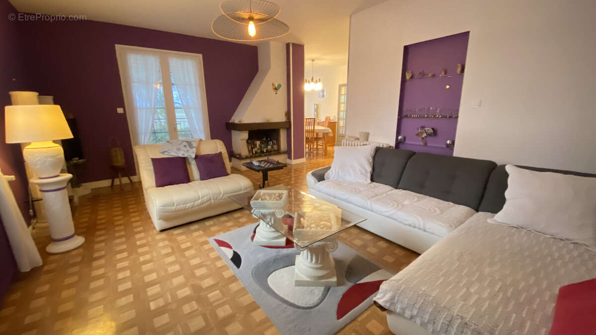 Maison à SAINT-FORT-SUR-GIRONDE