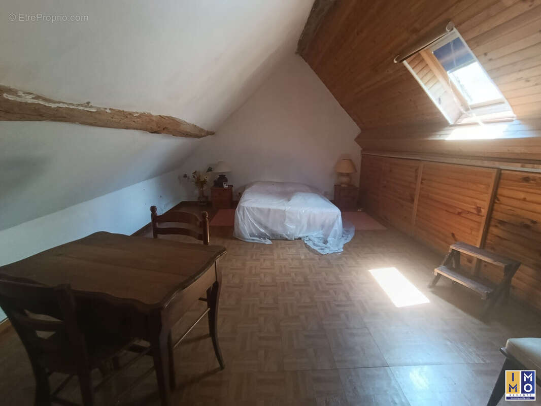 Maison 67 m² à Gron  - photo 6