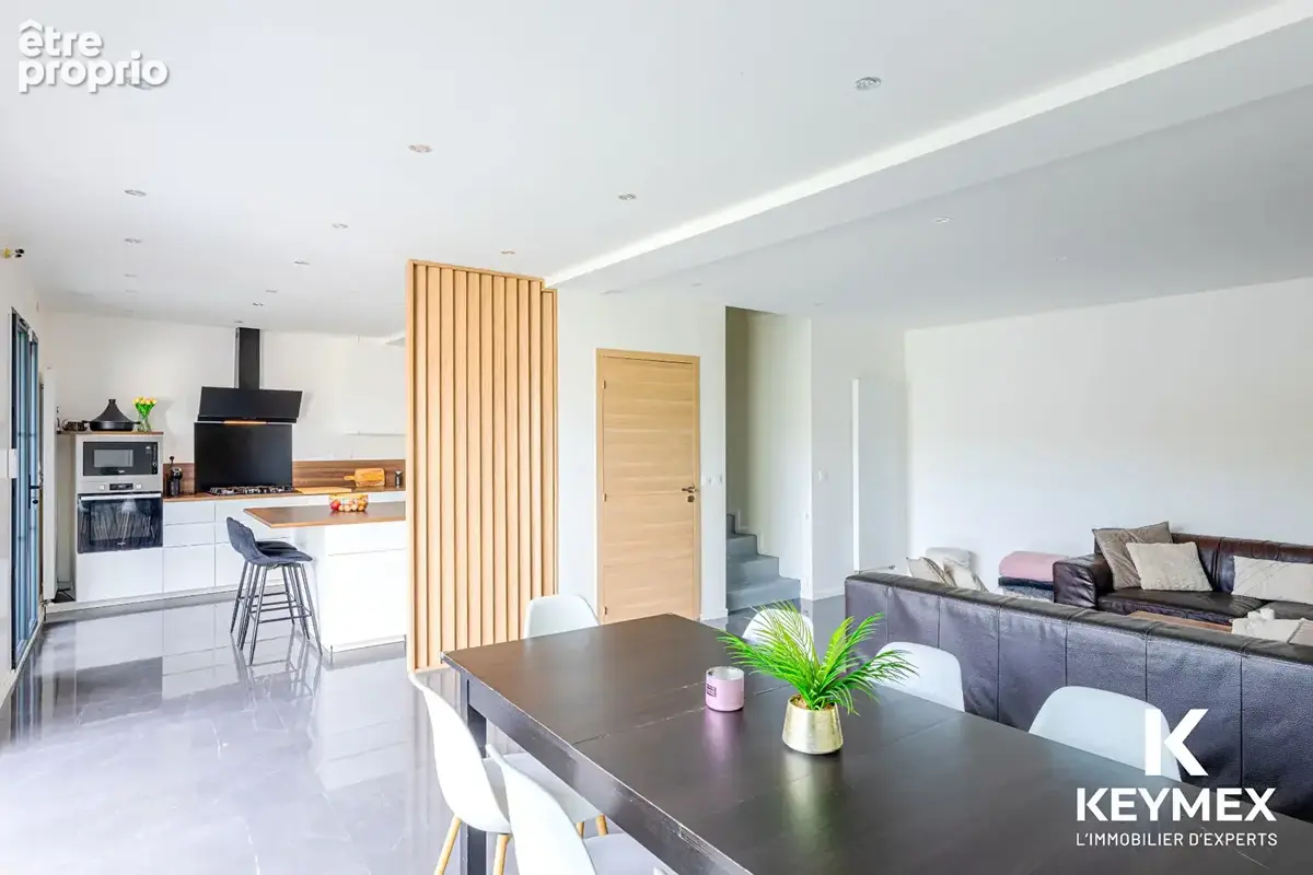 Jouy-le-moutier village maison 2022 ,162 m²,8 piéces,5/6 chambres jardin plat 450 m² - photo 8