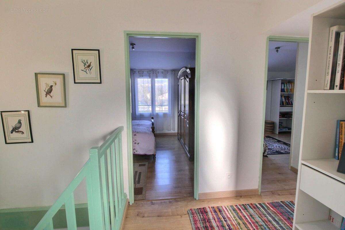 Maison à MONTALIEU-VERCIEU