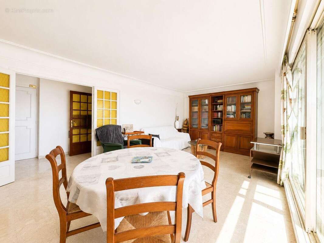   - Appartement à NICE
