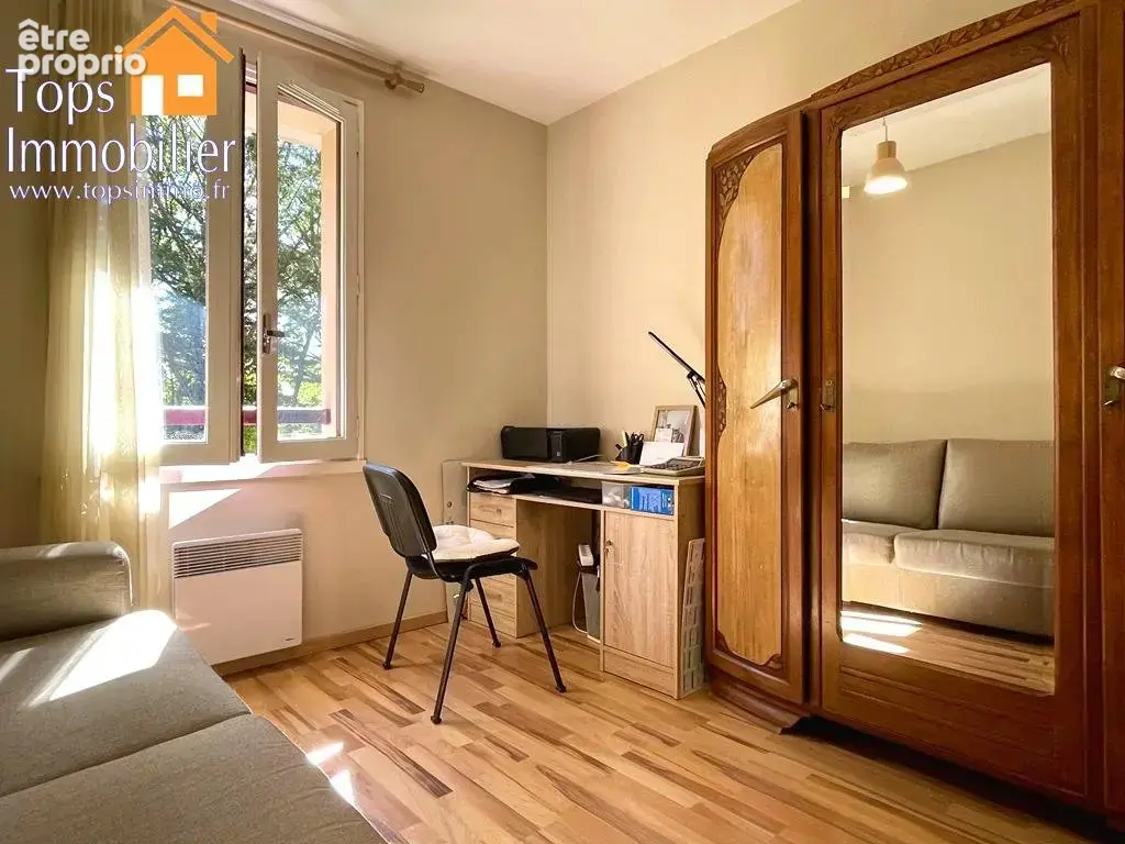 Maison plain pied 4 chambres avec piscine, double garage et parc arboré - photo 12