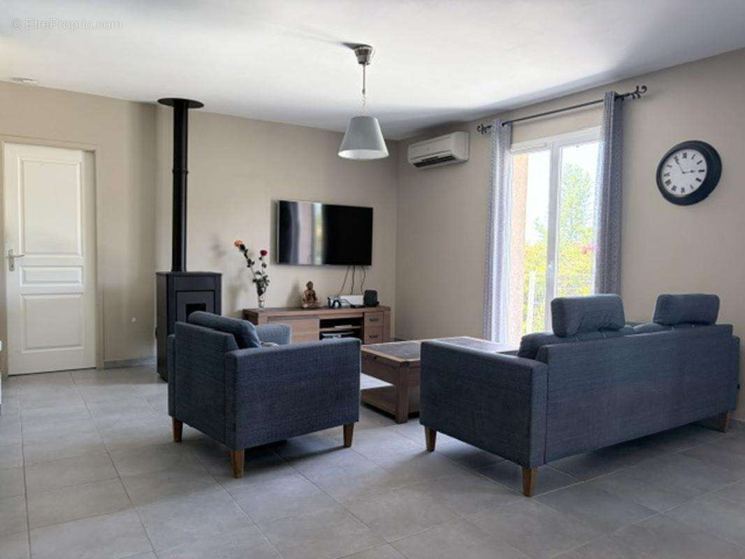 Maison à ENCAUSSE