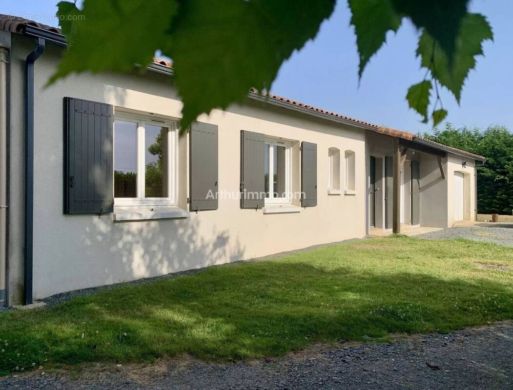 Maison à TREIZE-VENTS