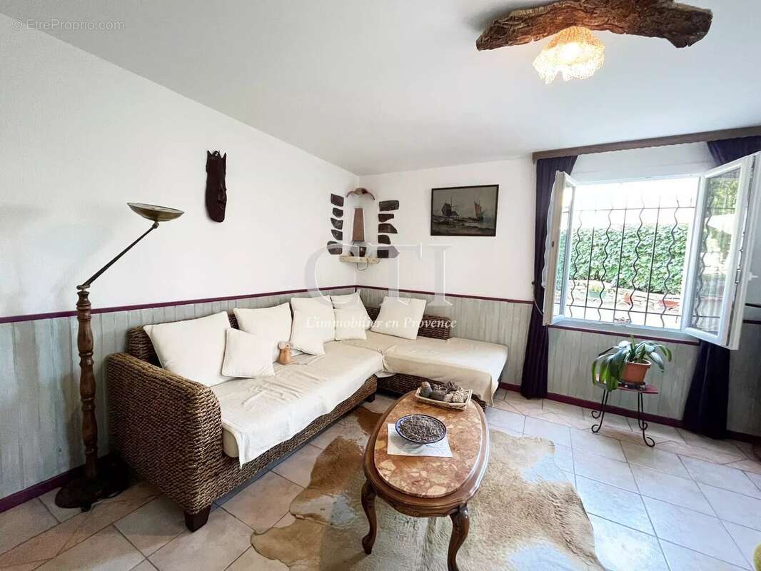 Maison à VAISON-LA-ROMAINE