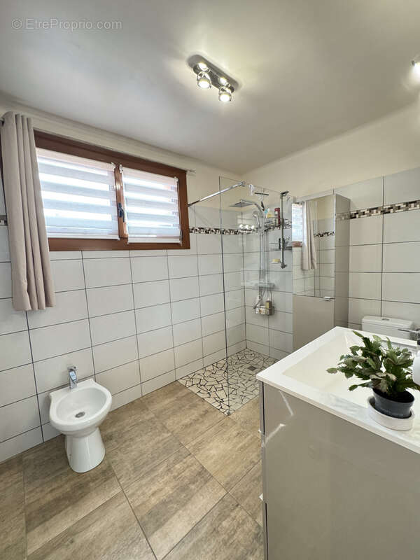 Villa 4 pièces 100 m2 Canet Plage - photo 11
